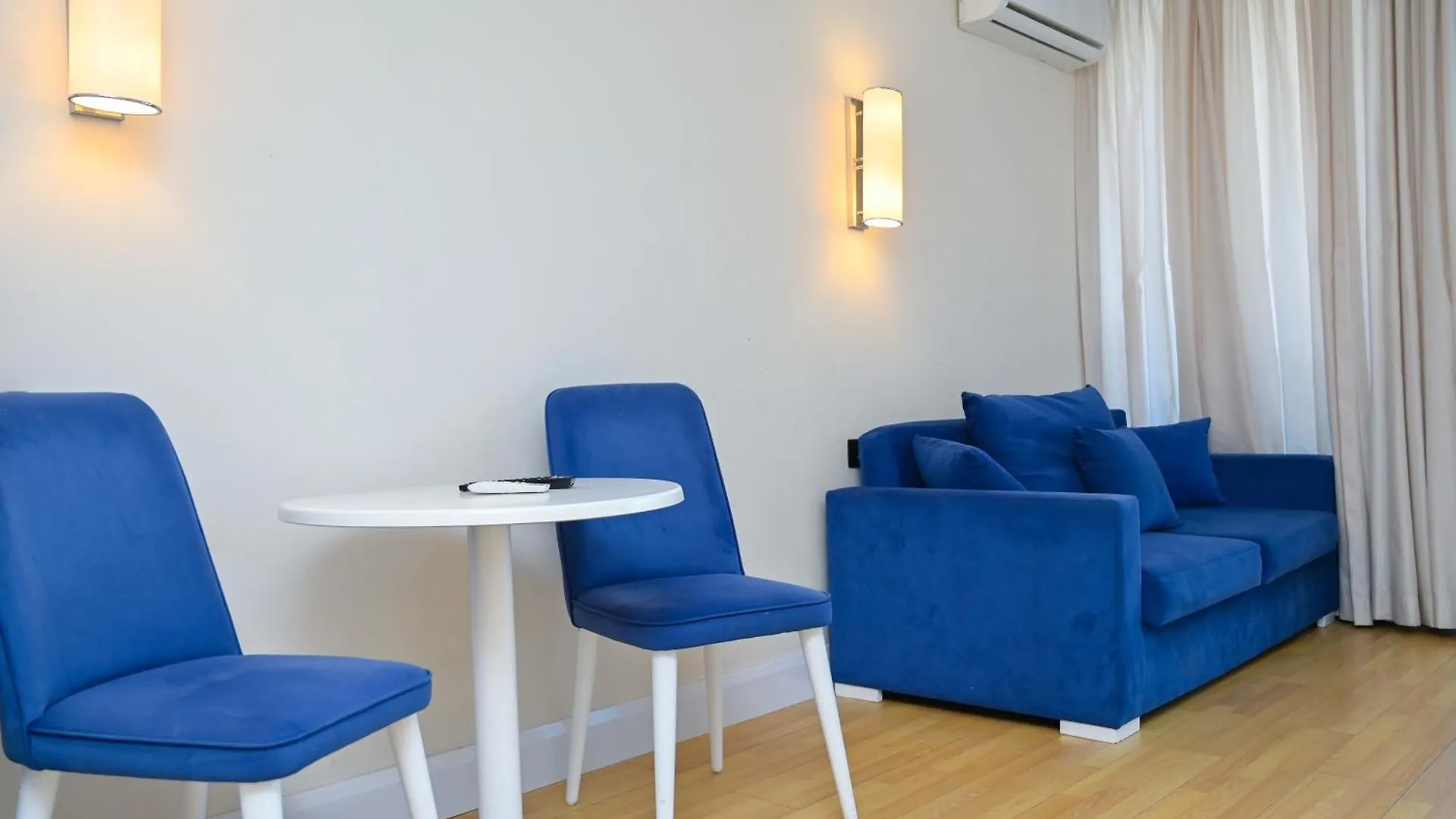 Avant-Garde Sea View Aparthotel In Orbi City 바투미