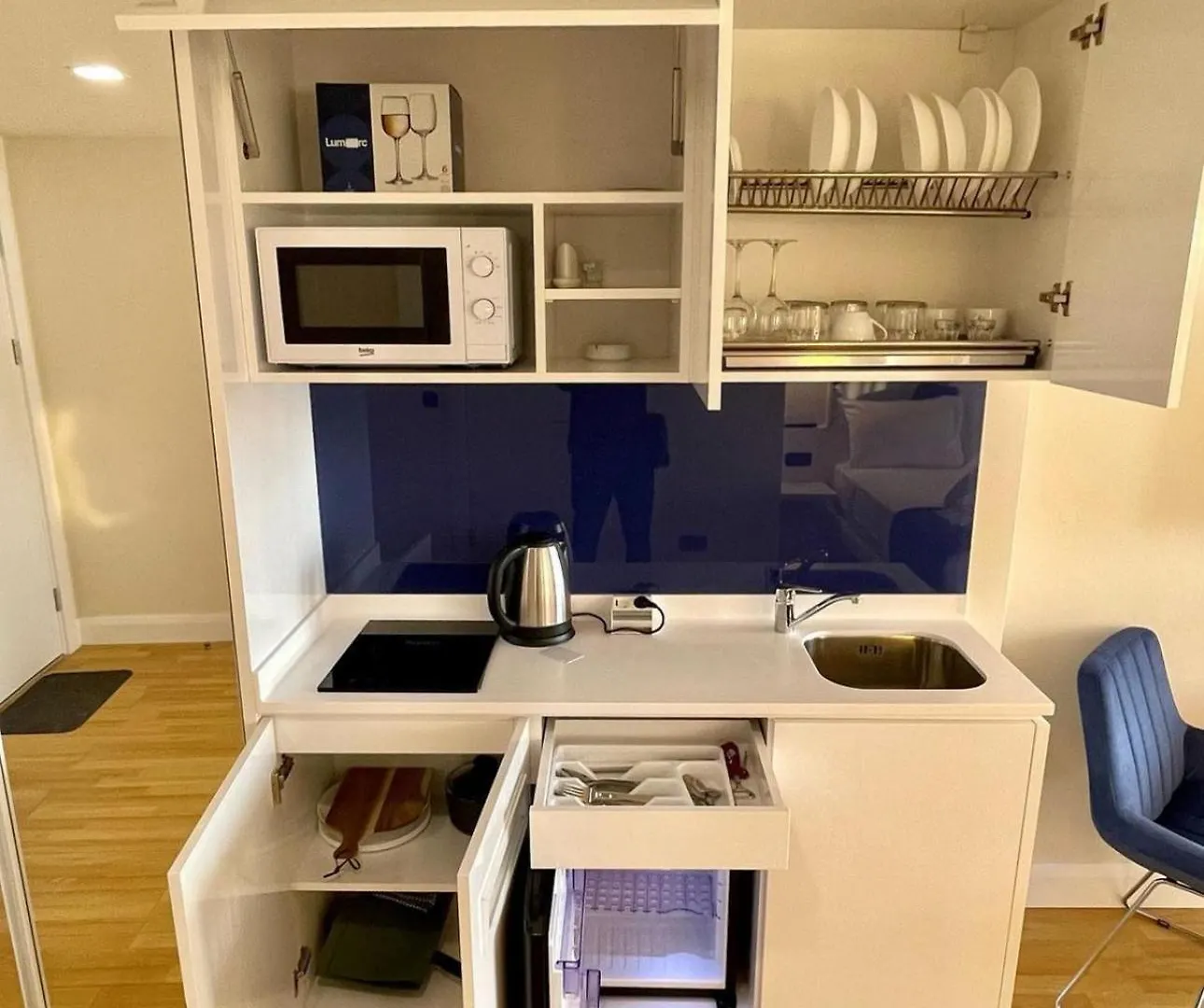 Avant-Garde Sea View Aparthotel In Orbi City 바투미 조지아