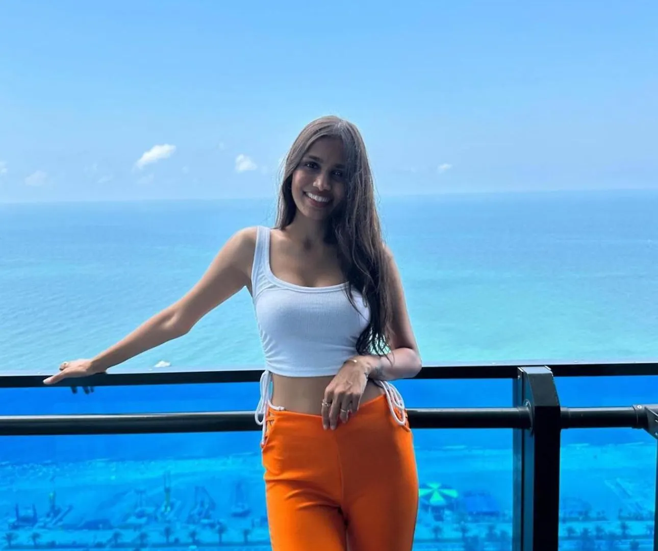 Avant-Garde Sea View Aparthotel In Orbi City 바투미