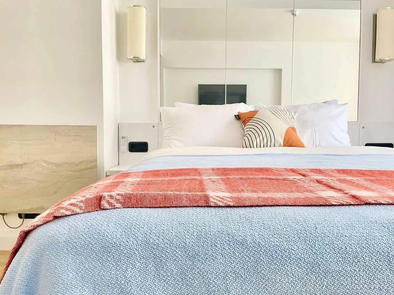 Avant-Garde Sea View Aparthotel In Orbi City 바투미 조지아